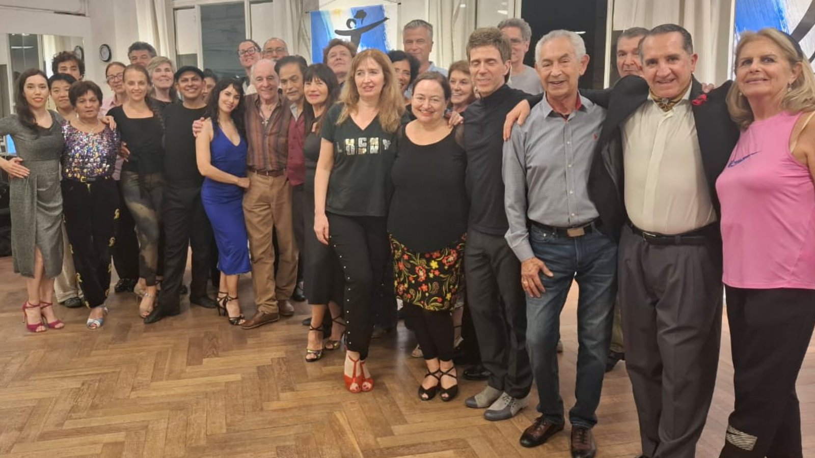 Grupo de viajeros italianos en Buenos Aires