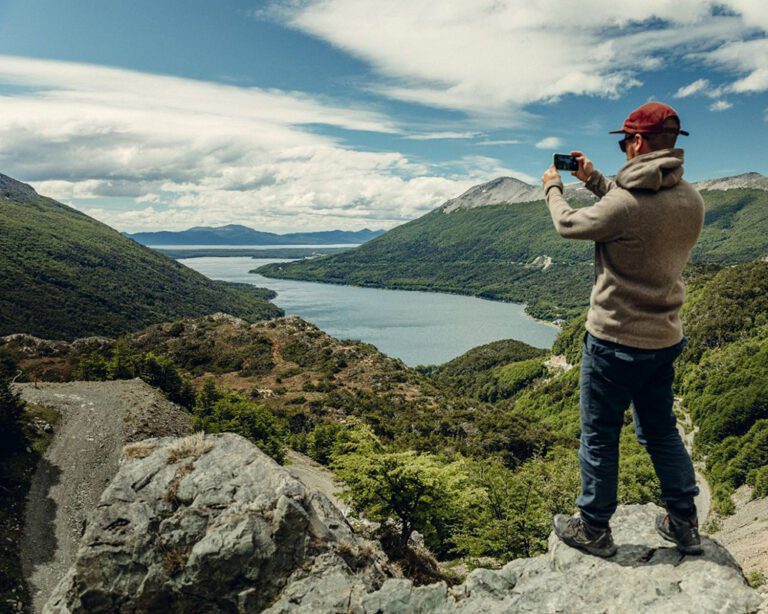 1624392607393-mirador_lago_escondido_h