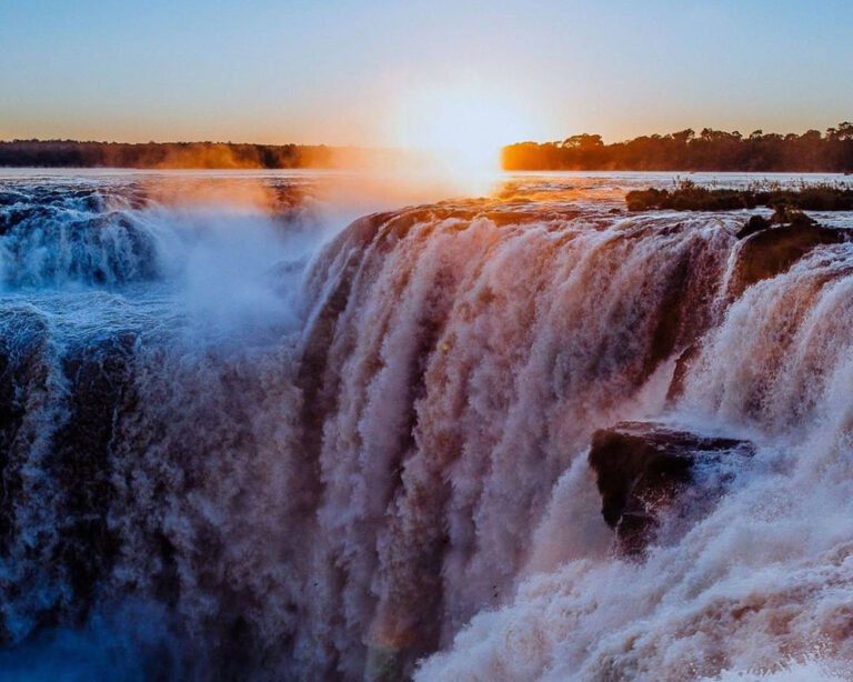 1636055589682-cataratas_del_iguazu____misiones
